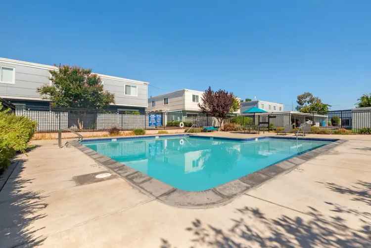 Rent Townhome-Style Apartments in Cupertino with Modern Features