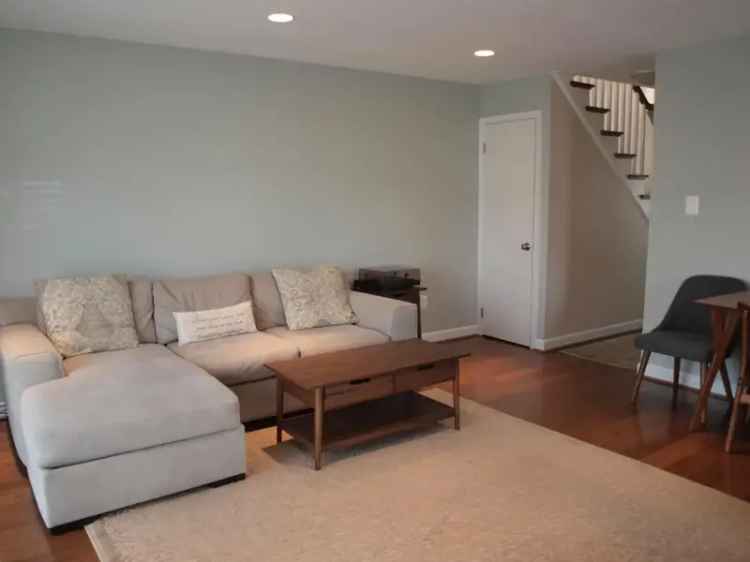 Rent Townhome Style Condo in North Arlington with Modern Features