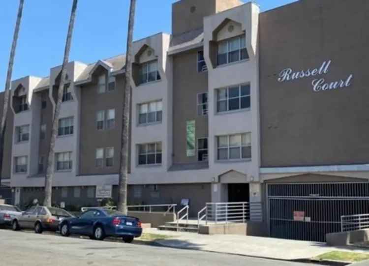 Rent Russell Court Apartments in Los Angeles with Modern Features