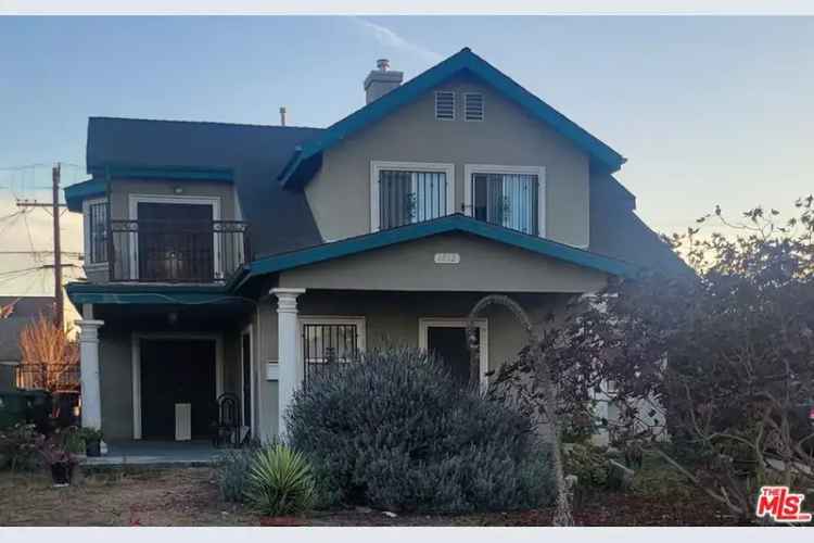 House For Sale in 1812, West 48th Street, Los Angeles, California