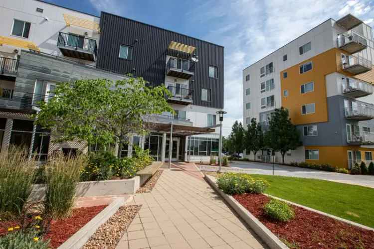 Rent apartments with stunning views at Creekside campus