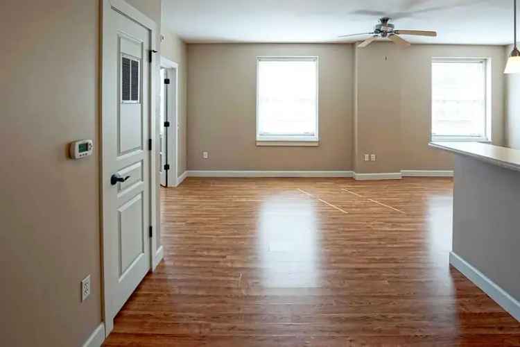 Rent Apartment in Downtown Davenport with Stunning Views and Modern Features