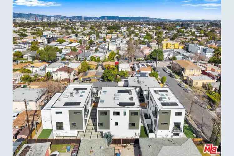 Invest in New Luxurious Townhouses in West Adams Opportunity Zone