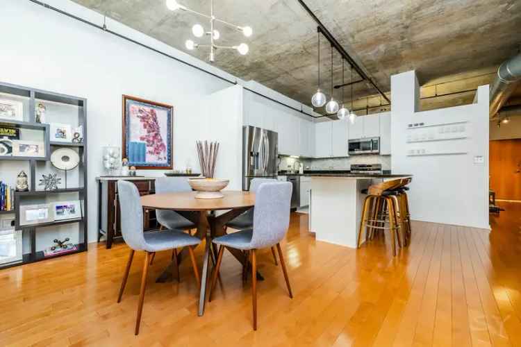 Rent Spacious 2-Bedroom Apartment in Printers Row with Full Amenities