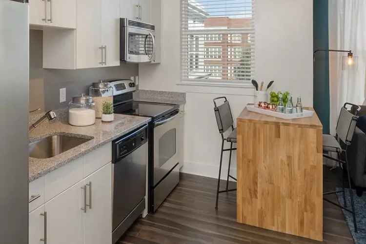 Rent Apartments in Washington DC with Premium Features and Capitol Views