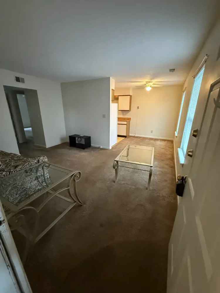 Rent Apartment Unit with Great Features