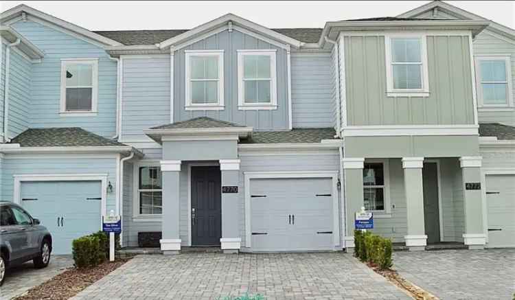 Rent Stylish Townhouse in Storey Lake with Premium Amenities