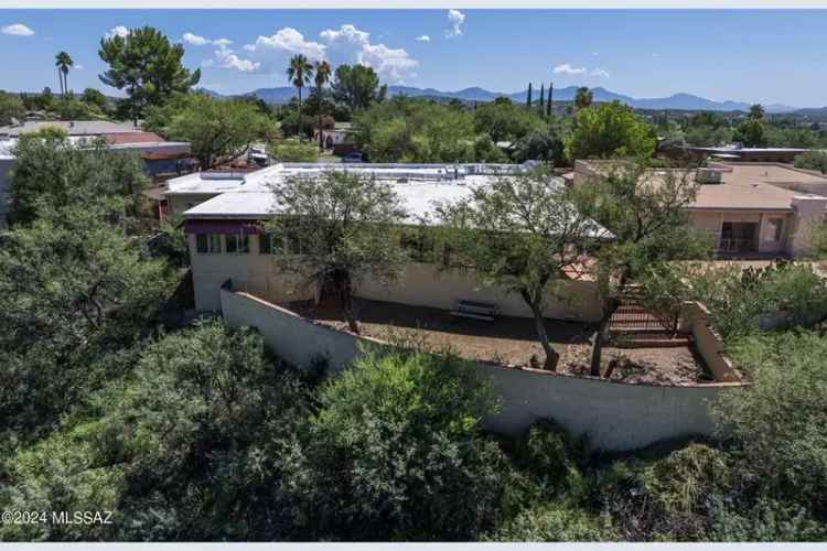 Buy House in Rio Rico with Scenic Views and Spacious Living