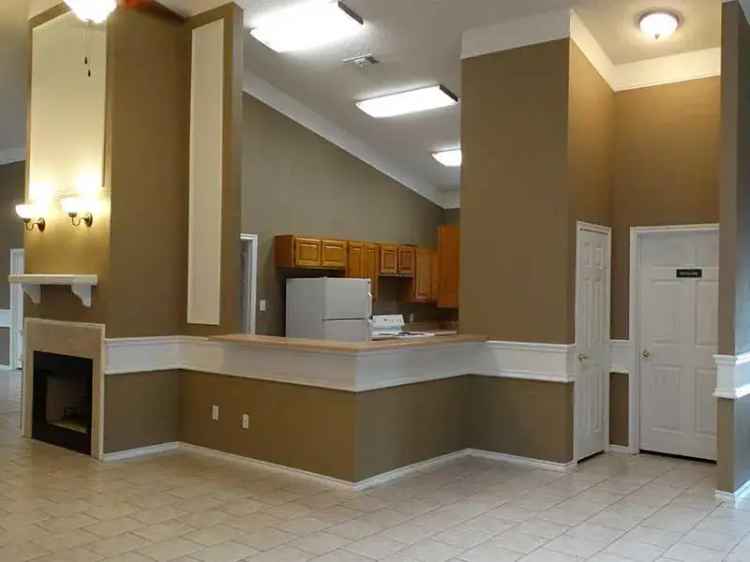 Rent Apartments in Weatherford with Fenced Yard and Community Amenities