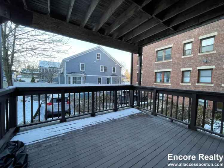 Rent Beautiful Studio Apartment with Private Outdoor Space