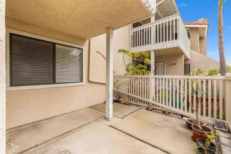 Condo for Rent in Gated Community of Pier Pointe with Pool and Spa