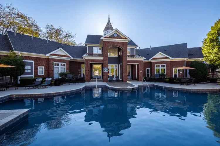 Rent Apartments in Huntersville with Upgraded Features and Amenities