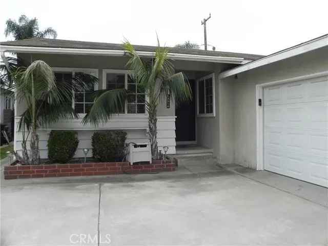 House For Sale in 12616, Lemming Street, Lakewood, California