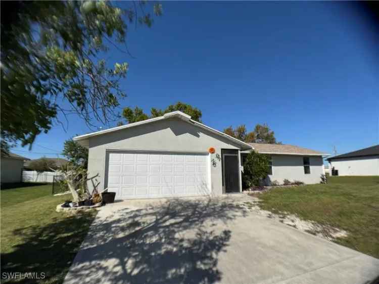 House For Sale in 2124, Northeast 7th Place, Cape Coral, Florida