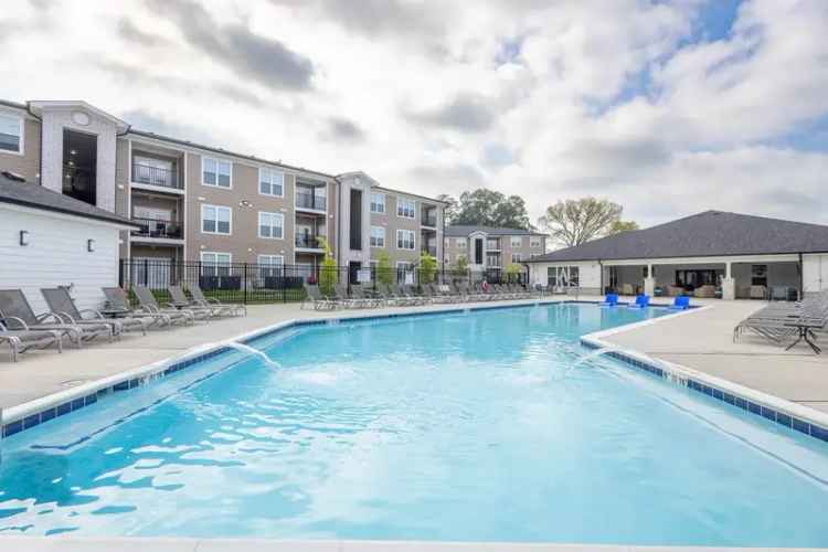 Rent Apartments in Southern Indiana with Resort-Style Amenities