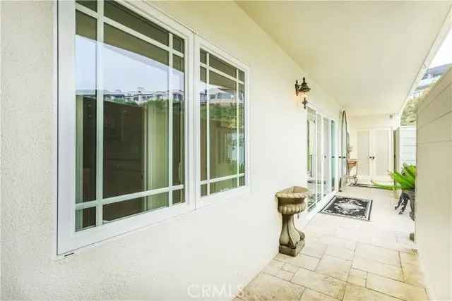 House For Sale in Newport Beach, California