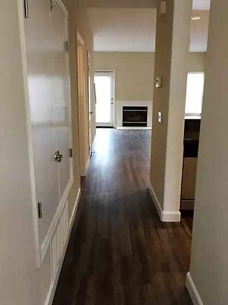 Rent Spacious Apartment in Cupertino near Shopping and Schools