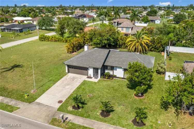 House For Sale in 1618, Country Club Boulevard, Cape Coral, Florida