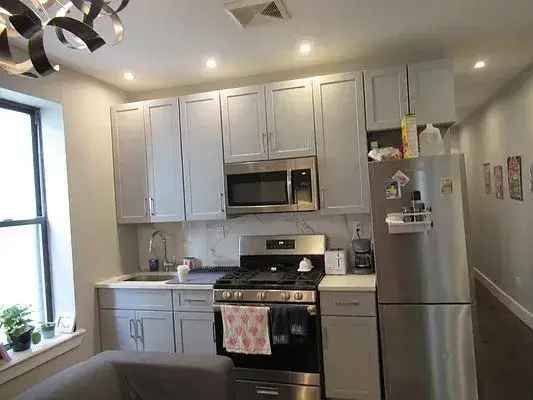 Rent Apartment Unit in Bed-Stuy with Spacious 2 Bedrooms and Comfort