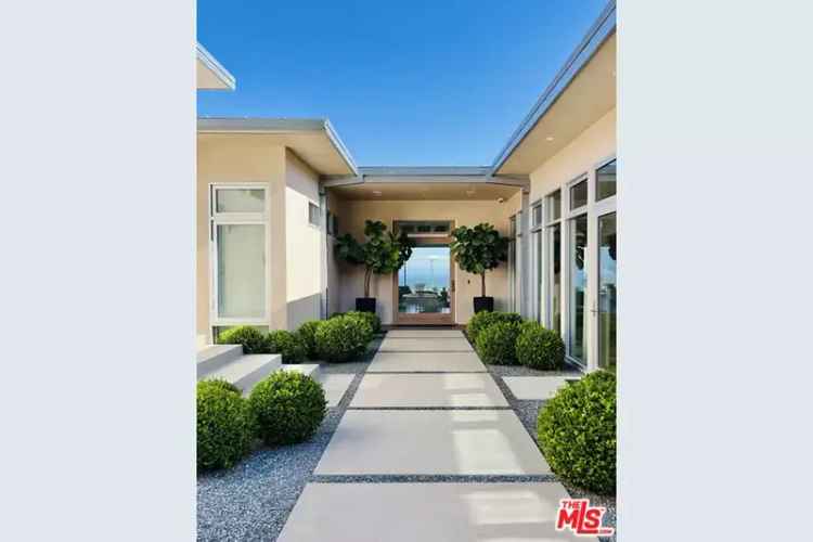 Buy Contemporary Estate in Malibu with Panoramic Ocean Views and Spa Features