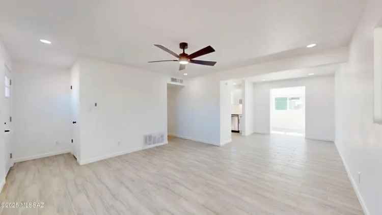 House For Sale in 6720, East 12th Street, Tucson, Arizona