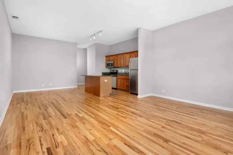 Rent Spacious 2 Bedroom Apartments in Wicker Park