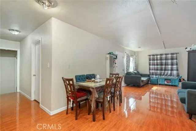 House For Sale in 4141, Floral Drive, California