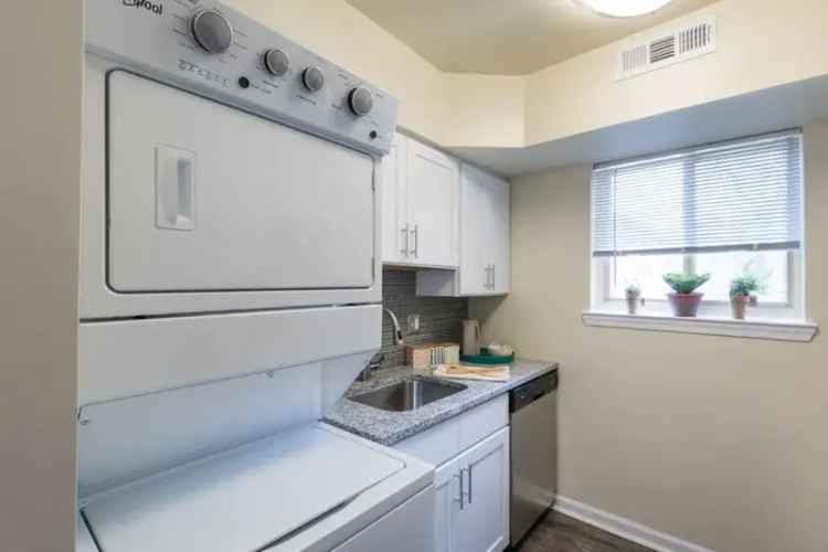 Rent Apartments in Glen Mar with Excellent Location and Comfort