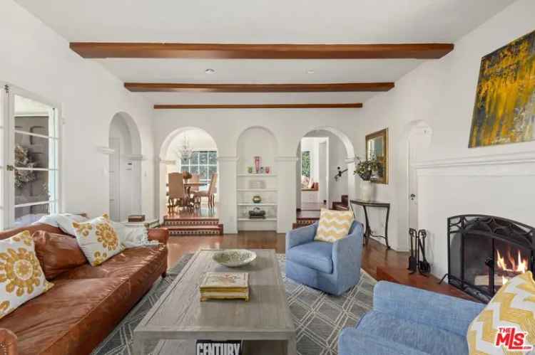 House For Sale in 1721, Benedict Canyon Drive, Beverly Hills, California