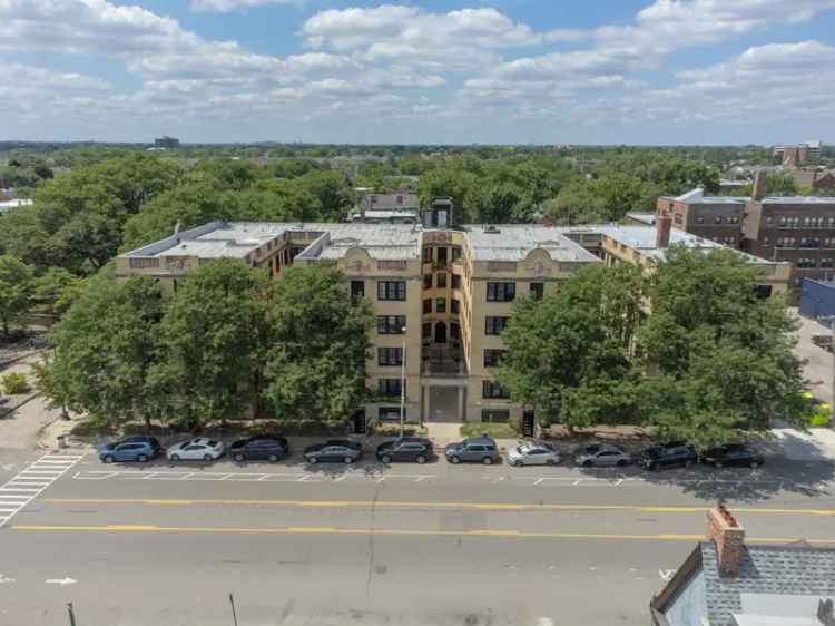 Rent Apartments in Midtown Detroit - Modern Living at Sheridan Court