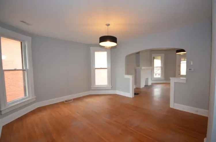 Rent 2 Bedroom Apartment in Short North with Modern Upgrades