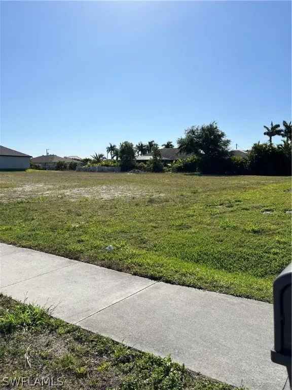 Land For Sale in 2810, Surfside Boulevard, Cape Coral, Florida