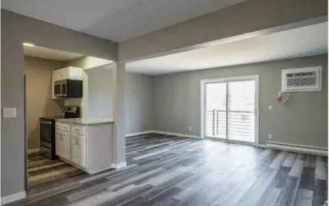 Rent Spacious 1 and 2 Bedroom Apartments in Lux of Sag with Modern Comforts