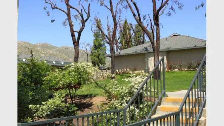 Rent Apartments in Moreno Valley with Pool and Spa