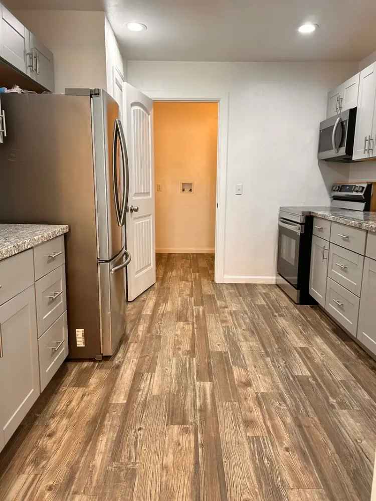 Rent Apartment Unit with Recent Remodel and Modern Features