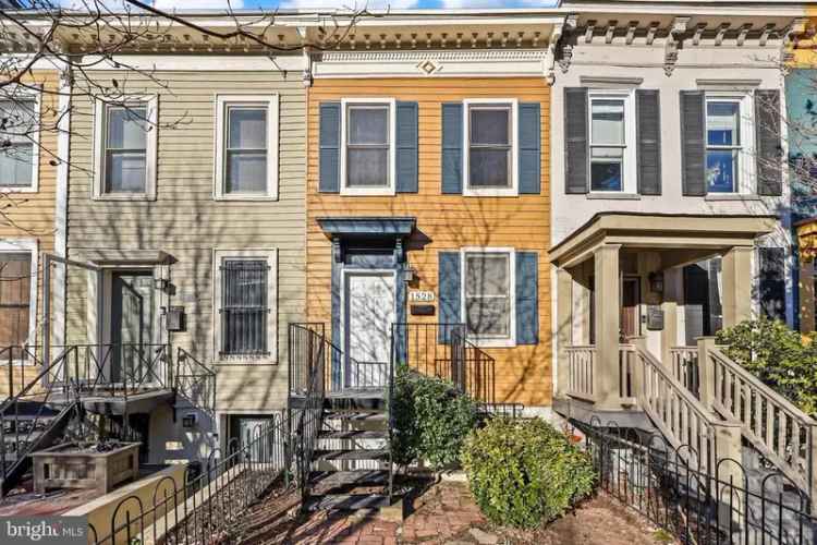 House For Sale in 1528, 8th Street Northwest, Washington, District of Columbia