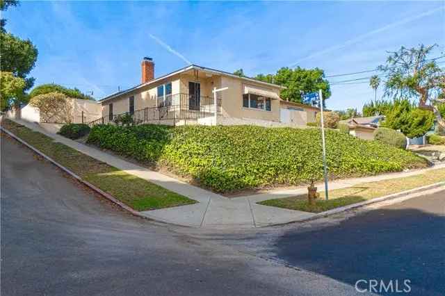 House For Sale in Los Angeles, California