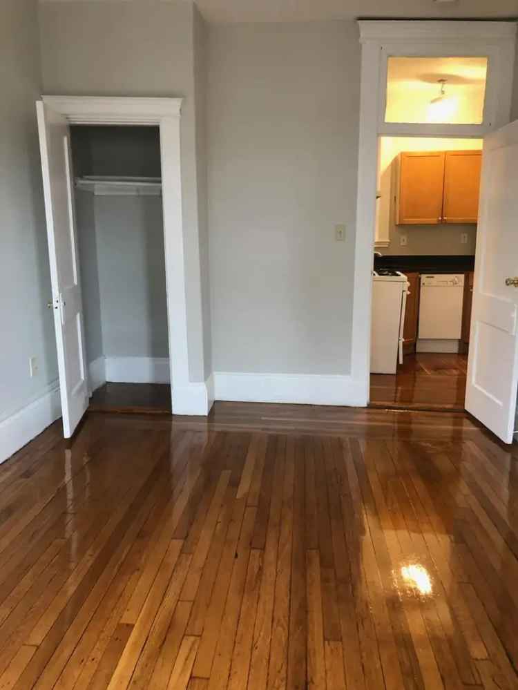 Apartments for Rent in Fenway with Heat and Hot Water Included