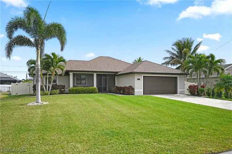 House For Sale in 4111, Southwest 15th Place, Cape Coral, Florida