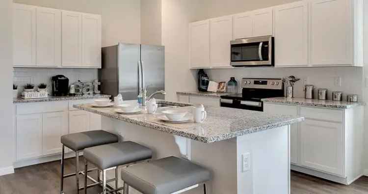 Rent Apartments at Windbrooks Townhomes St. Cloud with Modern Amenities