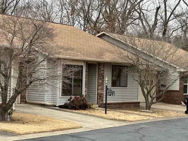 House For Sale in 1711, White Oak Lane, Harrison, Arkansas