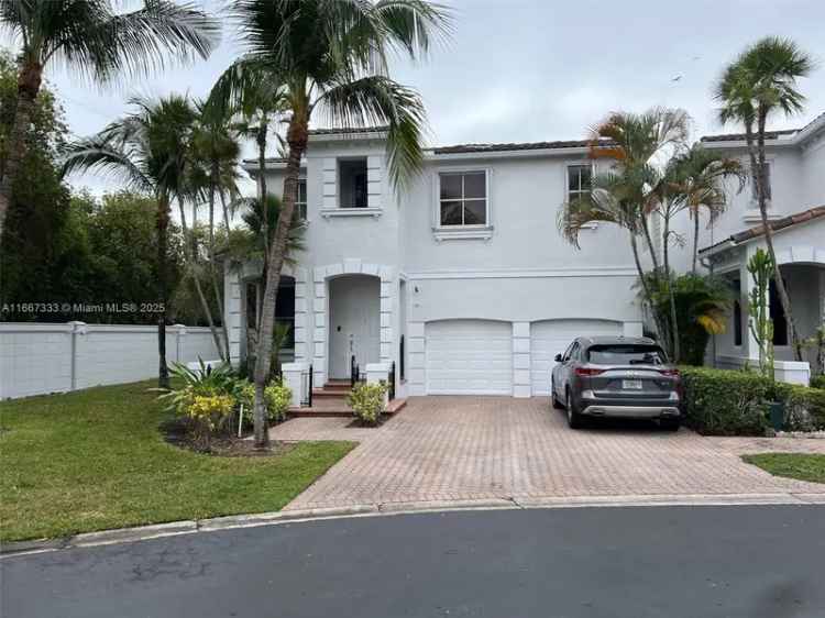 House For Sale in 21235, Northeast 33rd Avenue, Aventura, Florida