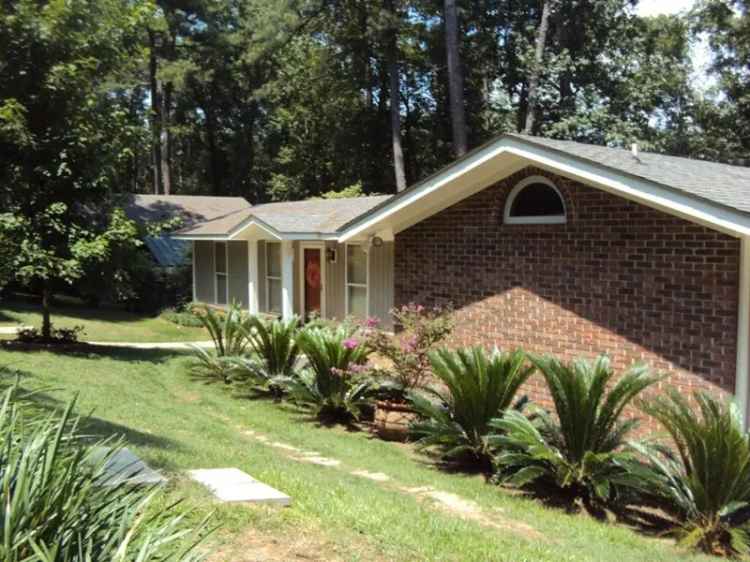 Buy Lakefront Property in Eufaula with Furnished Vacation Rental Potential