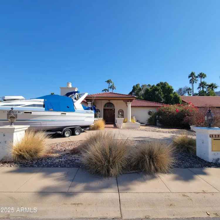 House For Sale in 15829, North 12th Street, Phoenix, Arizona