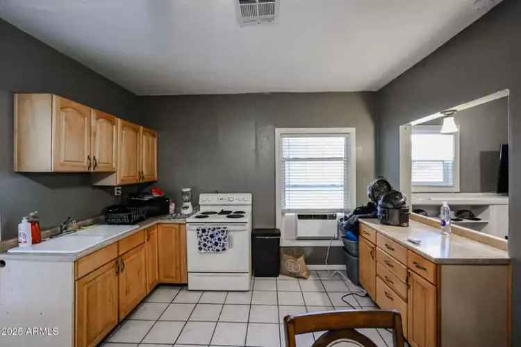 Duplex Buy in Downtown Phoenix with Strong Cash Flow Potential