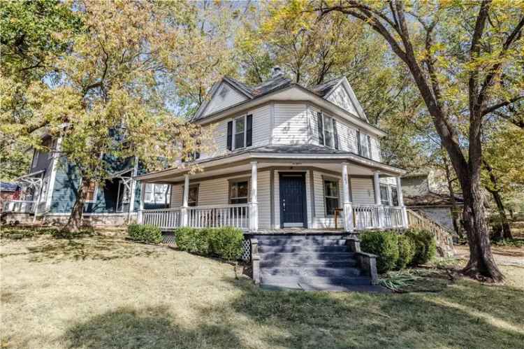 House For Sale in 503, North Wright Street, Siloam Springs, Arkansas