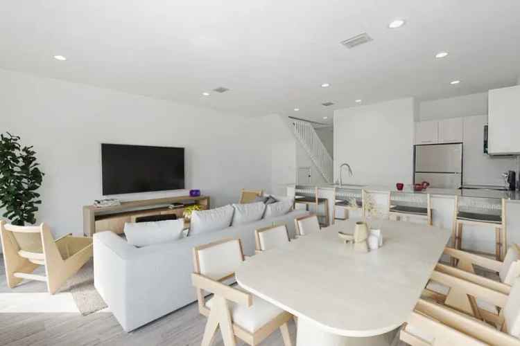 Rent Apartments at Pearl at Pompano Beach with Modern Finishes