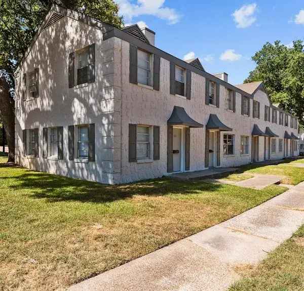 Rent Renovated Townhomes in Shreveport with Unique Features