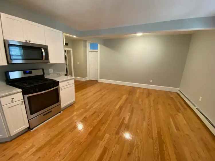 Rent Apartment Unit Near Davis Square with Modern Features