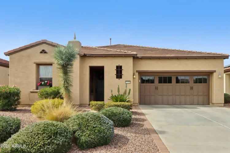 Buy House with Desert View in Trilogy at Vistancia, Gated Community Features